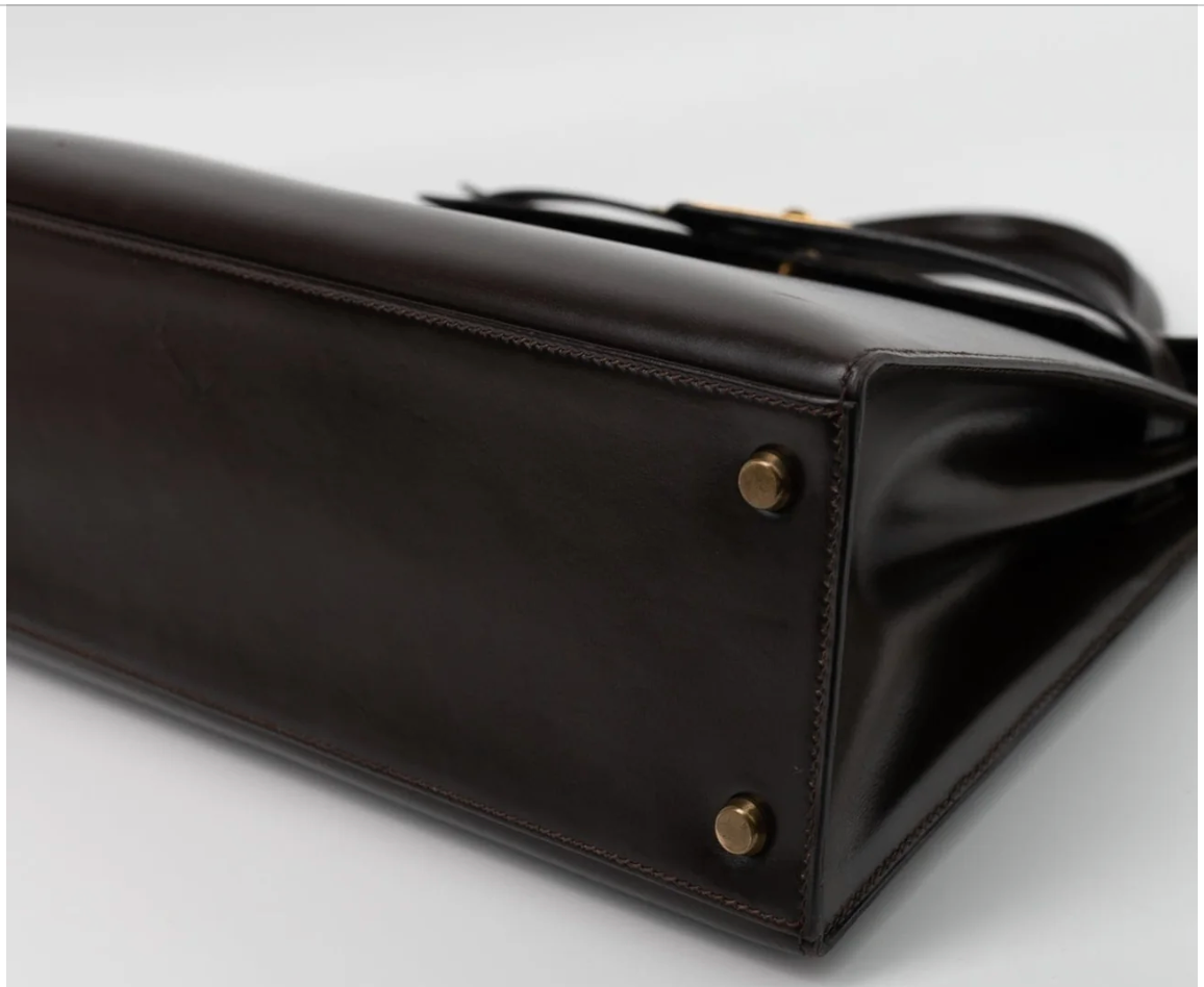 Rent Hermès Kelly 28 Sellier – Chocolate Box Calf Leather – Gold Hardware